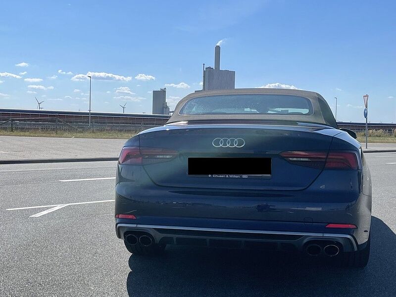 Audi S5 Cabrio 3.0 TFSI quattro tiptronic