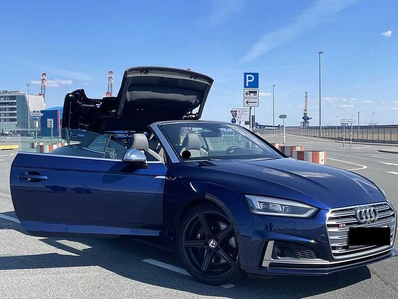 Audi S5 Cabrio 3.0 TFSI quattro tiptronic