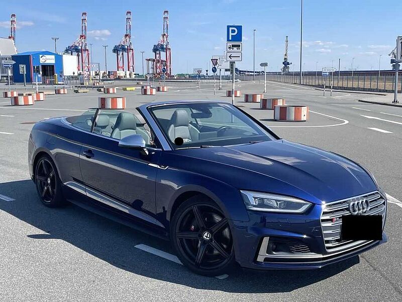 Audi S5 Cabrio 3.0 TFSI quattro tiptronic