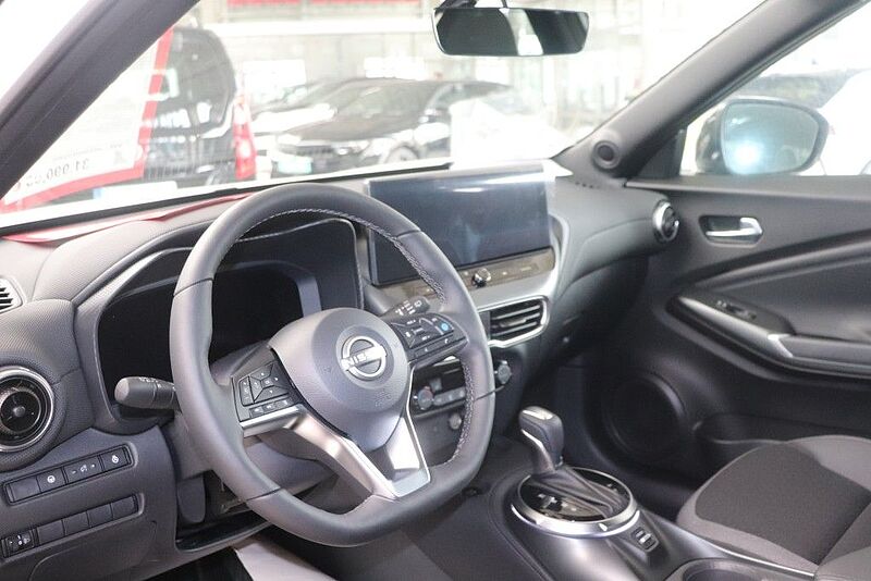 Nissan Juke 1.6 Hybrid 4AMT N-Connecta