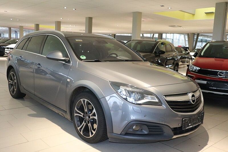 Opel Insignia 2.0 CDTI Country Tourer